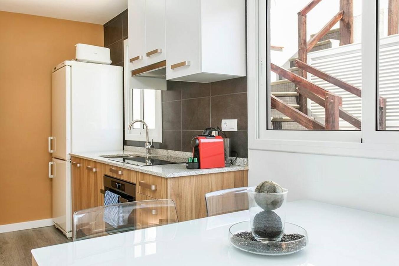 Apartamento Cozy&New With Terrace L'Hospitalet de Llobregat Exterior foto