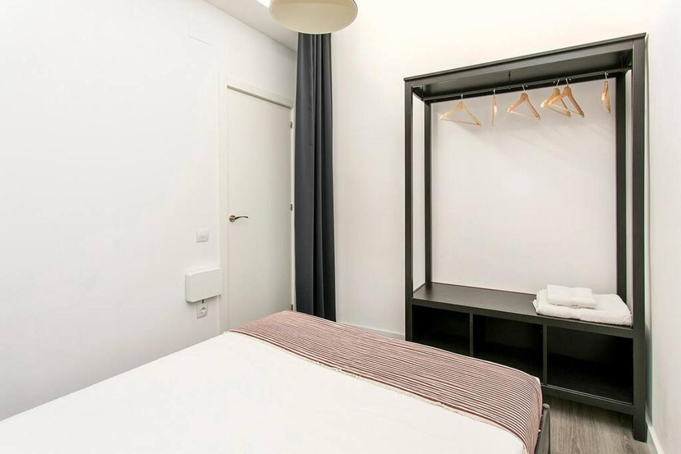 Apartamento Cozy&New With Terrace L'Hospitalet de Llobregat Exterior foto