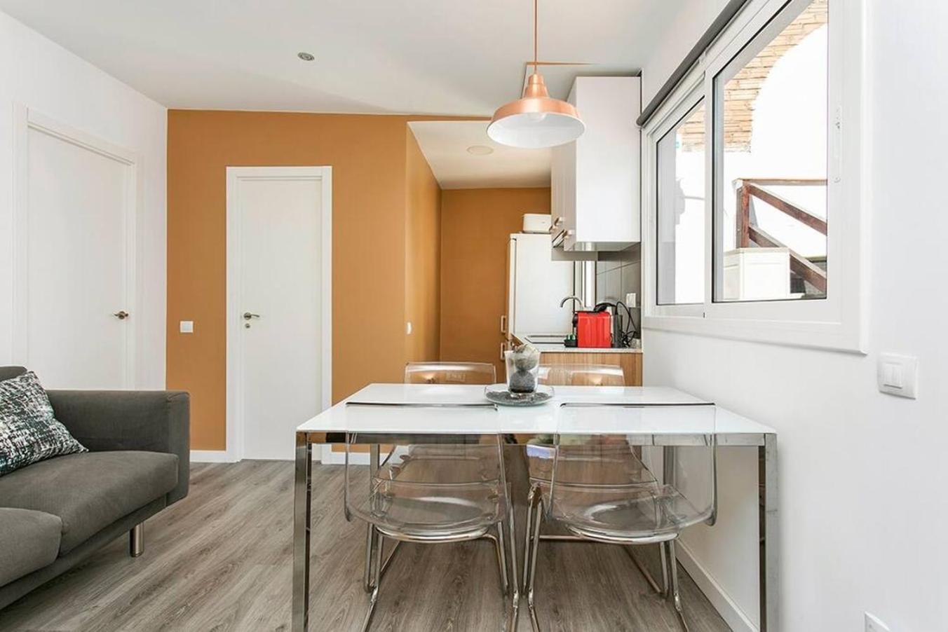 Apartamento Cozy&New With Terrace L'Hospitalet de Llobregat Exterior foto