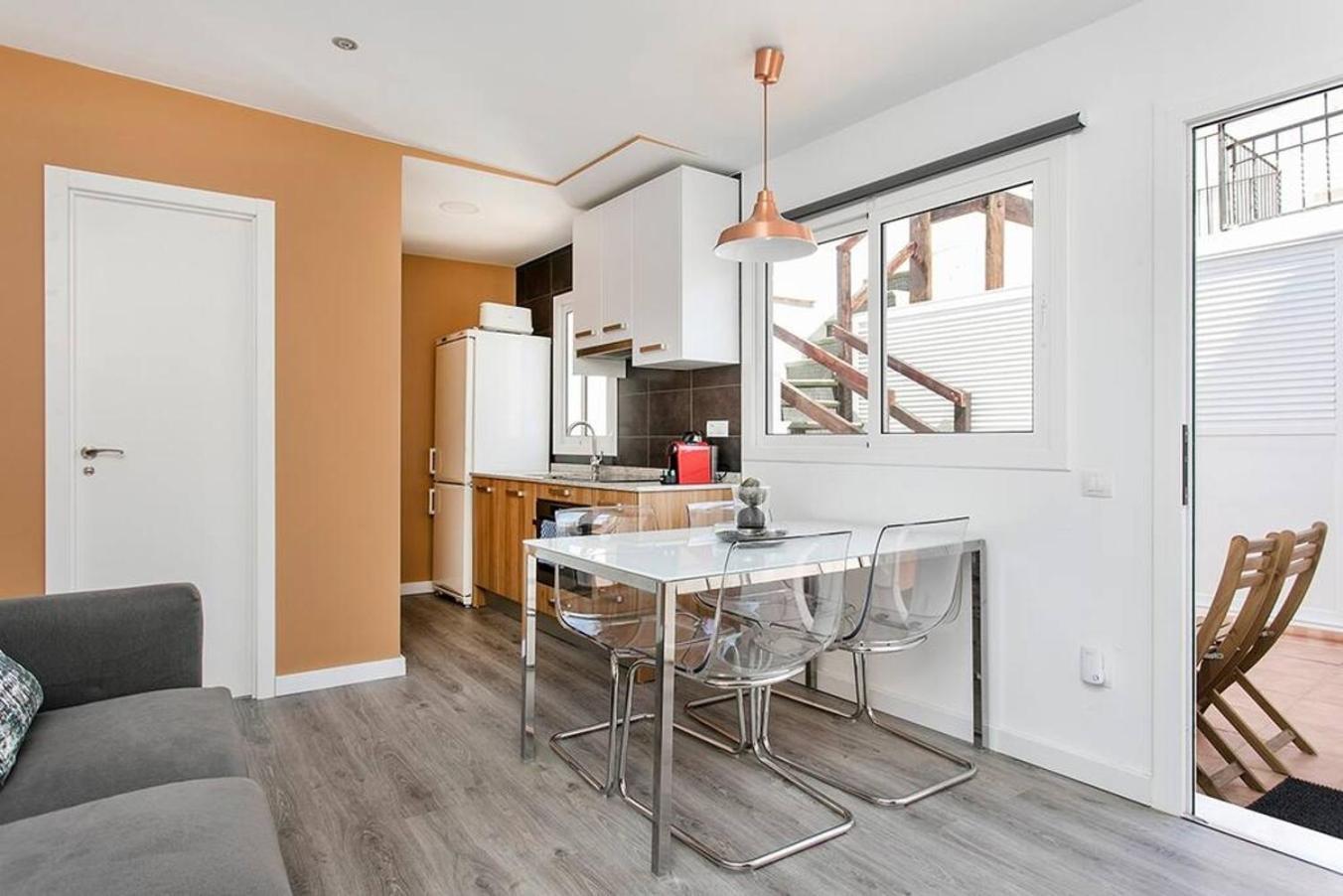 Apartamento Cozy&New With Terrace L'Hospitalet de Llobregat Exterior foto